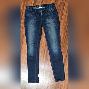 DKNY curvey Skinny size 2